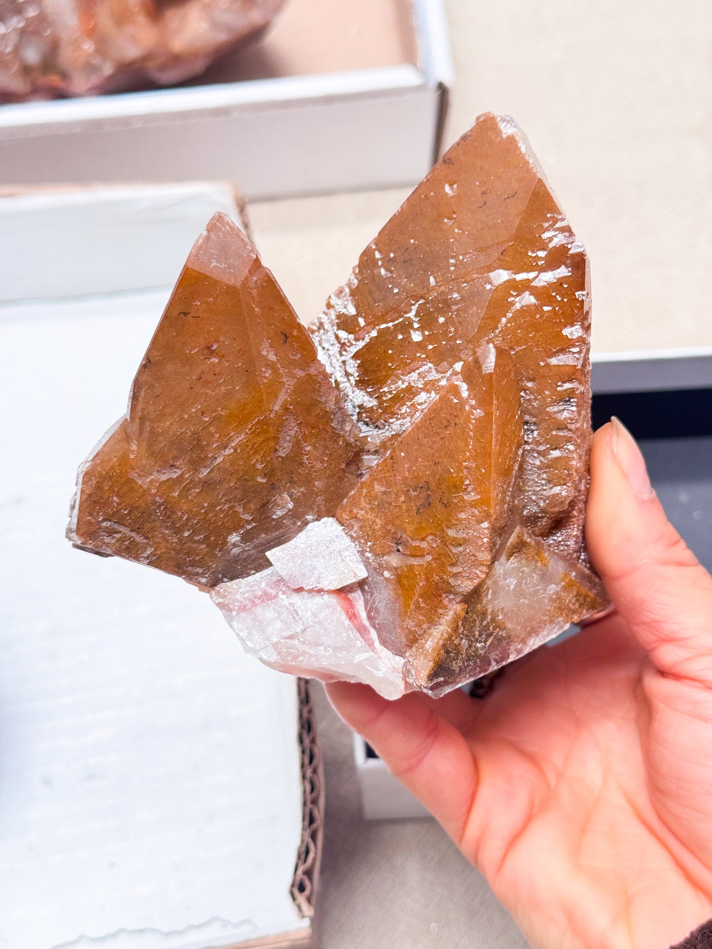 Hubei Wolf Tooth Calcite Clusters